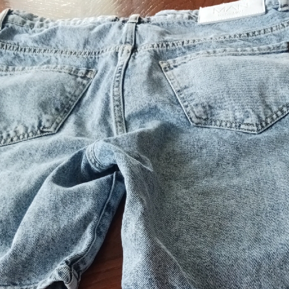 Boohoo Blue and Pink Heart Pattern Jean Shorts - Picture 6 of 6